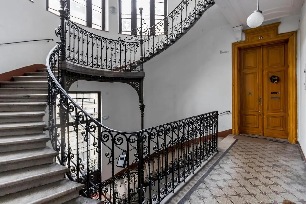 Apáczai Delux Apartment Budapesta 0*,  Ungaria
